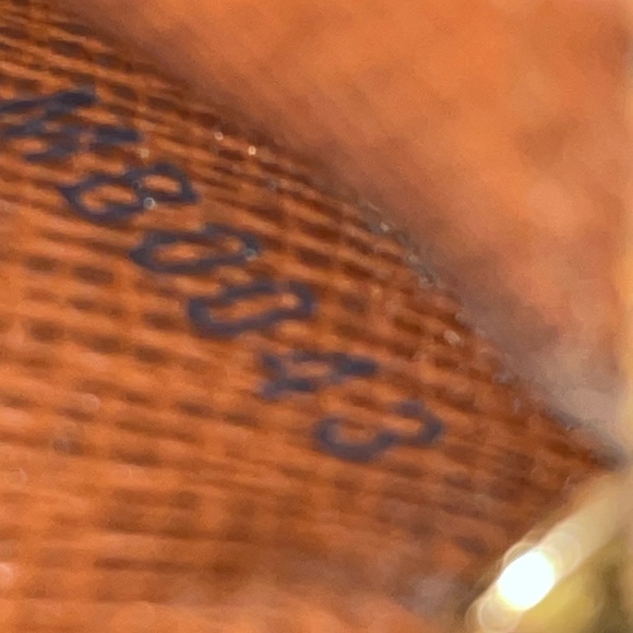 Louis Vuitton Signature Monogram Sarah Wallet - Picture 14 of 16